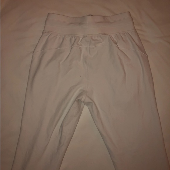 Lululemon Ready to Rulu Crop - Picture 6 of 7